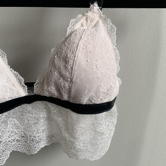 Victoria’s Secret Black and White Bralette in size S - Picture 2 of 5